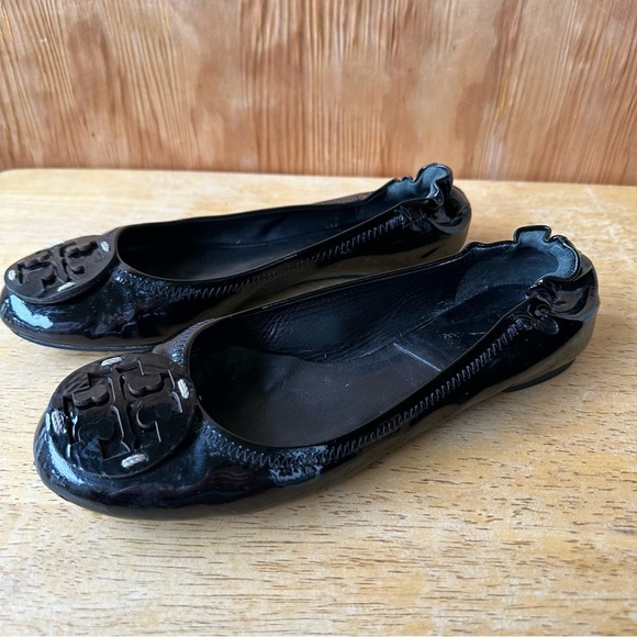 Tory Burch Reva Black Patent Leather Ballet Flat - Picture 3 of 9